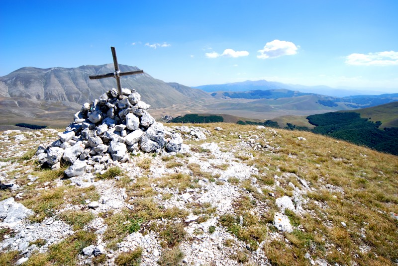 La cima domina un paesaggio da sogno